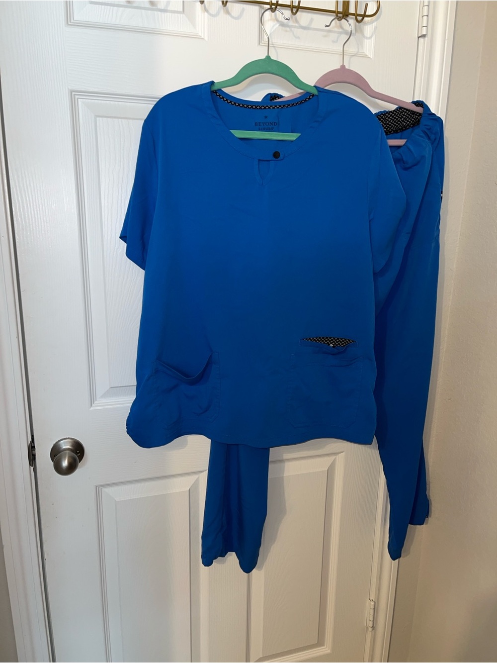 Women's Bright Blue Scrub Top and Pants Set - Unbranded